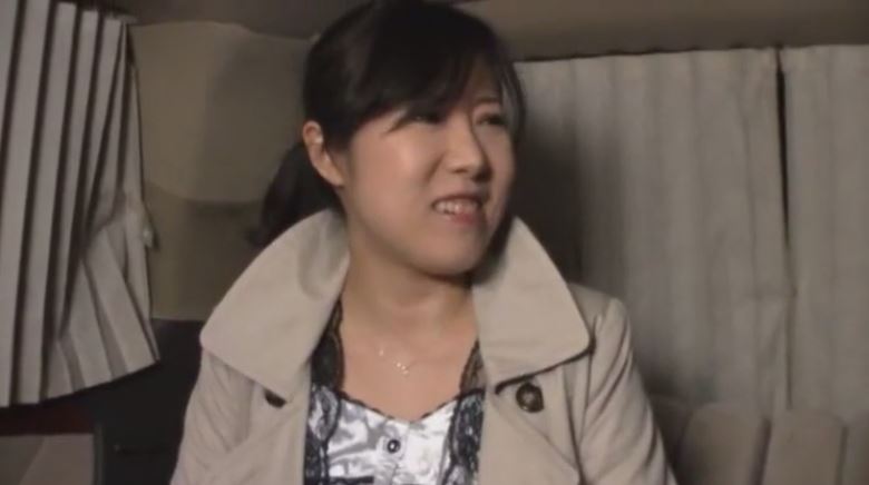 〚人妻ナンパ〛　冷めてるけど下着は旦那の趣味に合わせる人妻　ご無沙汰のおっぱい愛撫で発情し他人棒をフェラ抜き