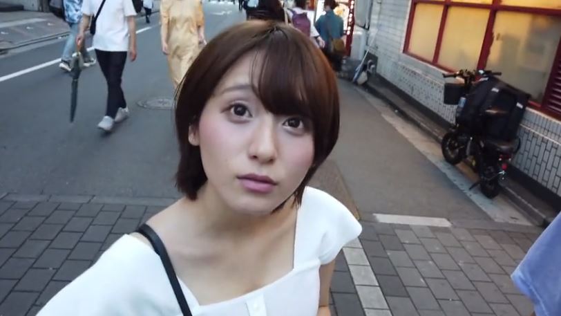 〚素人ナンパ〛　小顔の可愛い美少女なのにおやじフェチ　中年おやじの巨根にぞっこん少女は自分から腰振るご奉仕騎乗位