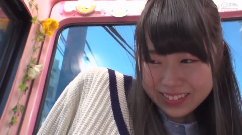 〚マジックミラー号〛　これが受験生が集中力を高めるレッスン　クンニされながら質問に答える女子高生の顔が快感に歪む