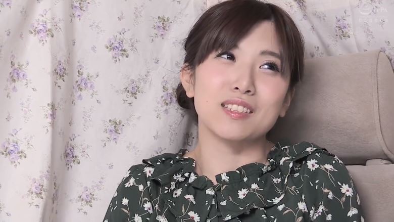 〚人妻ナンパ〛　「下着はちょっと、夫に悪いですし」清楚妻は膣奥が好き　手マンにイキまくり電マ責めに我慢限界