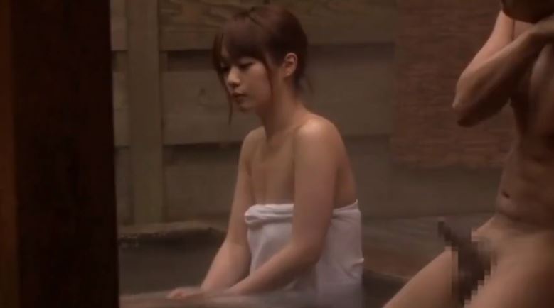 〚人妻寝取り〛　勃起する男優の肉棒に戸惑う素人妻　旦那に騙され他人棒に生挿入で膣奥を犯されるに撮られ妻