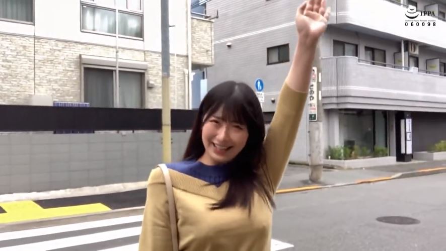 〚素人ハメ撮り〛　仕草の可愛い巨乳素人女子は精子好きの淫乱　パイズリ射精のザーメンを啜って舐め取りごっくん