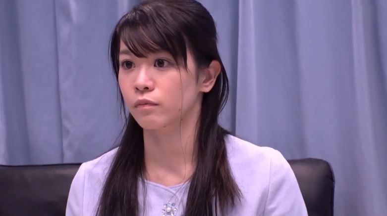 〚マジックミラー号〛　「ごっくんしたいですぅ」精飲大好きな変態税理士は大人数のザーメンのご馳走に大喜び