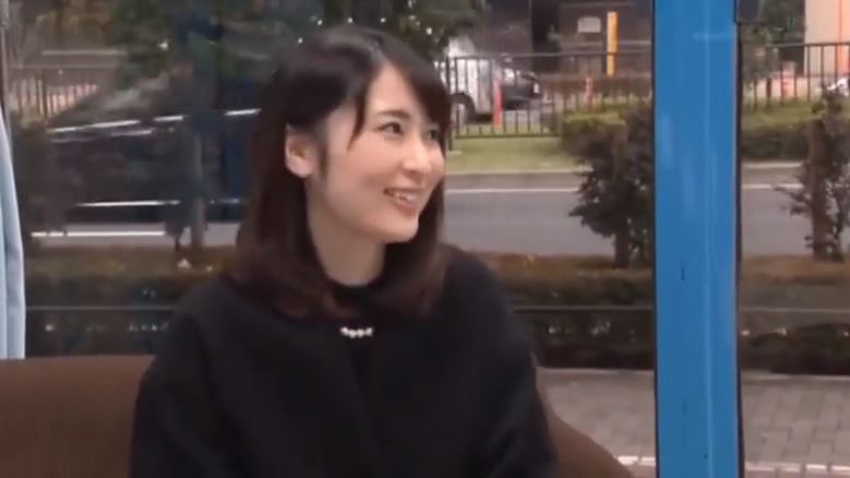 〚マジックミラー号〛　「え？ここでですか？」清楚なセレブ妻の悩みは乳首のくすみ　ザーメン塗布で乳首の美白促進