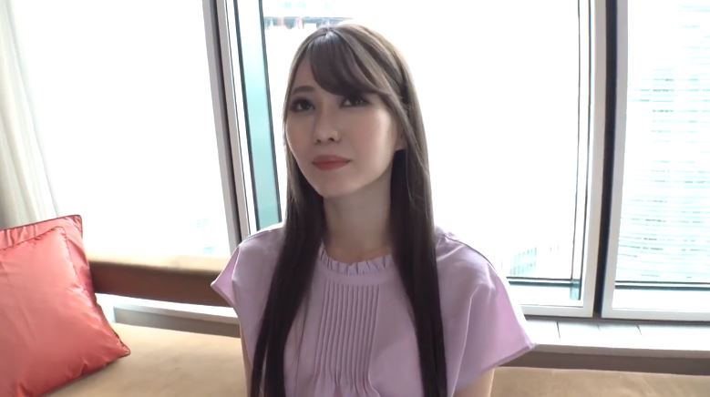 〚素人ナンパ〛　「じゃあ、デカチン洗ってみます」上品そうなお嬢さんが巨根をパイパンマンコでキレイに膣洗い