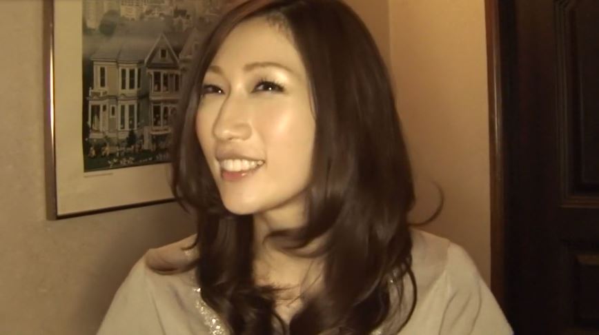 〚巨乳素人妻〛　初めてのアダルト撮影を終えて帰る素人妻はダメ出しの強烈な生ピストンに意識がぶっ飛ぶ大絶頂