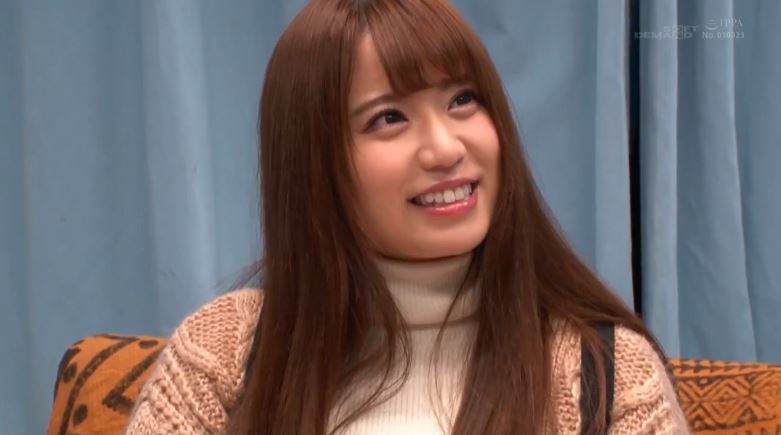 〚マジックミラー号〛　「むりむり、無理ぃ」彼とラブラブなガード固めな女子大生が媚薬で発情しイキ潮吹き漏らし