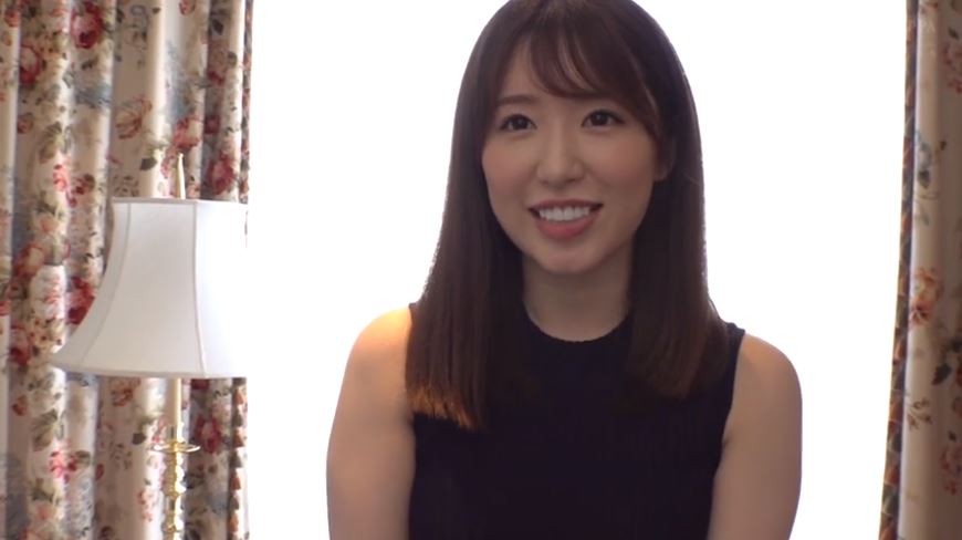 〚素人ナンパ〛　Gカップ巨乳の母性ある素人女子大生は童貞くんにも優しい　巨乳で包み込み生挿入中出しで脱童貞