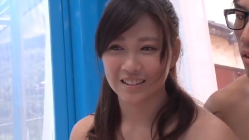 〚マジックミラー号〛　「本当に童貞ですか？」童貞男子は初めてのパイパンマンコに感動　美人秘書が筆おろし