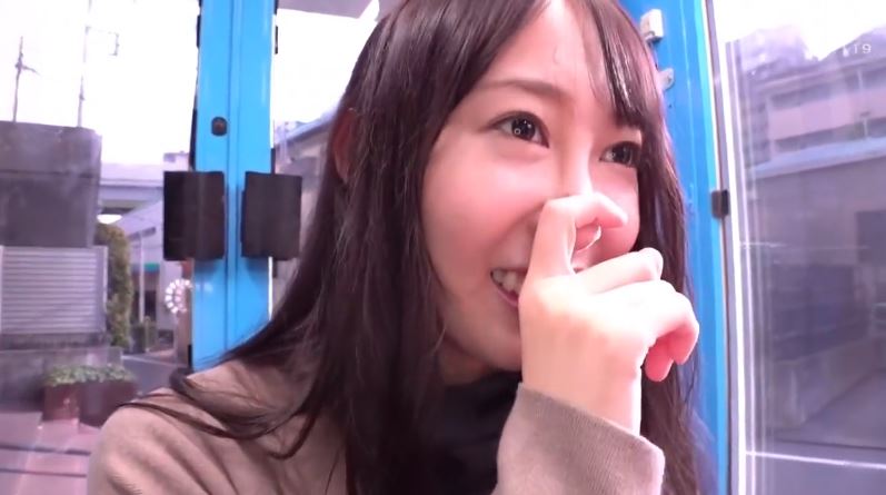 〚マジックミラー号〛 「息子が寝た後に、こっそり」美人主婦は欲求不満をオナで解消 膣ケアでずっぽり膣奥挿入